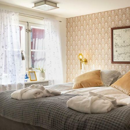 Fregatten Bed & Breakfast Karlskrona Esterno foto